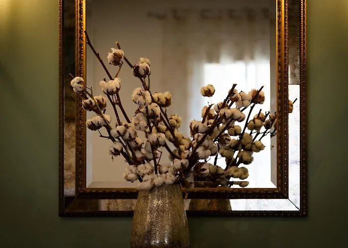 Exceptional With Private Parking * フロンティニャン