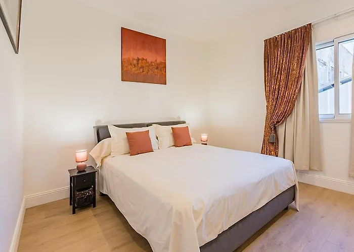 Exceptional With Private Parking Daire